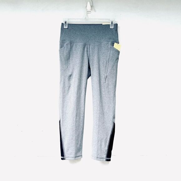 All In Motion New High Rise Capri Leggings S - Picture 5 of 13